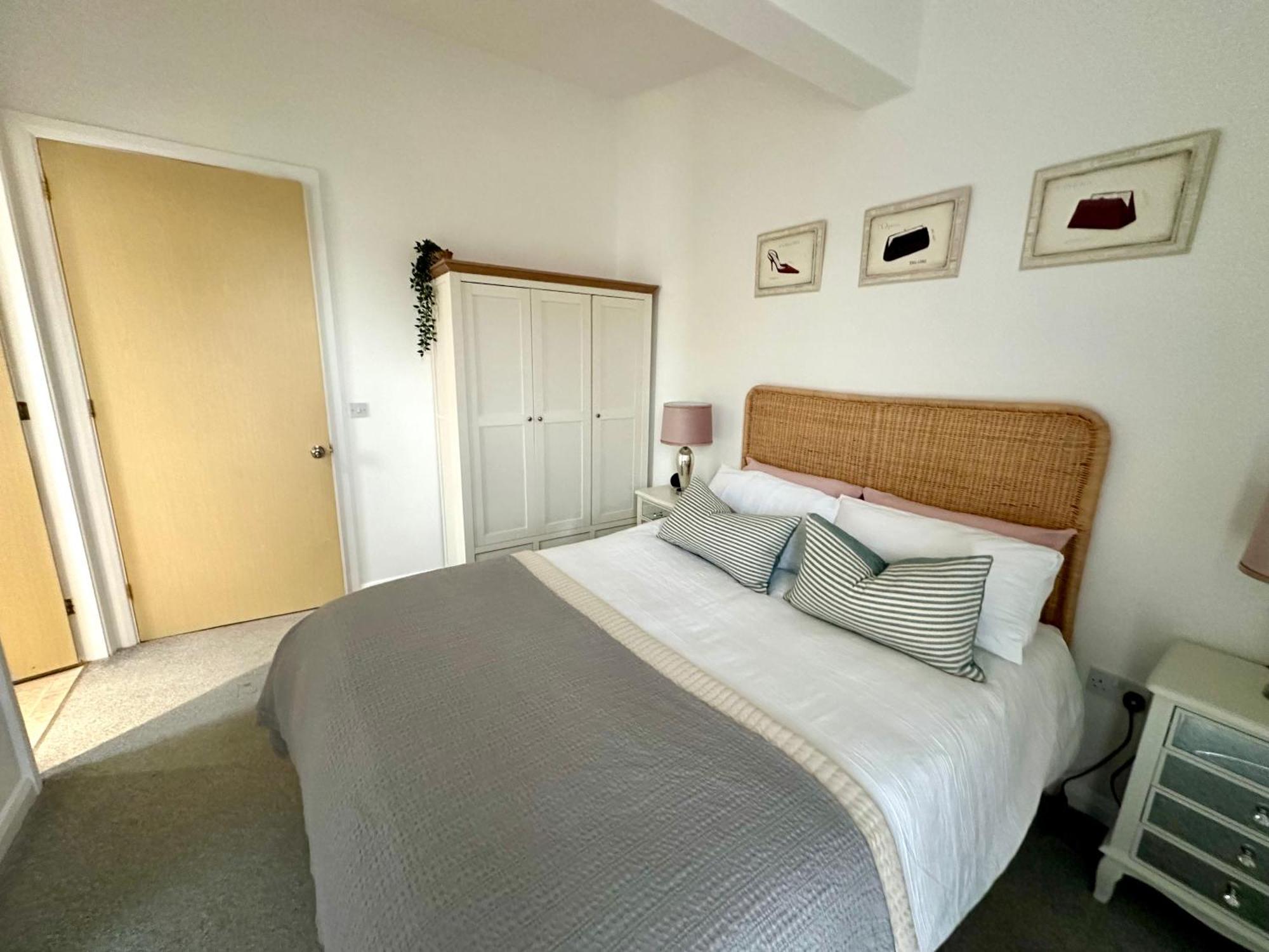 Ao & Etihad Stadium 6 Guest Stay- 3 Bedroom Central House With Parking & Wi Fi Manchester Zewnętrze zdjęcie